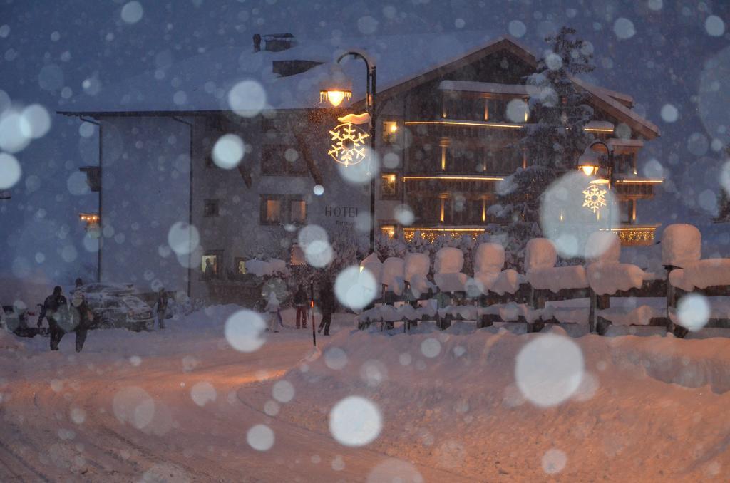 Sporthotel Zugspitze Lermoos Ngoại thất bức ảnh