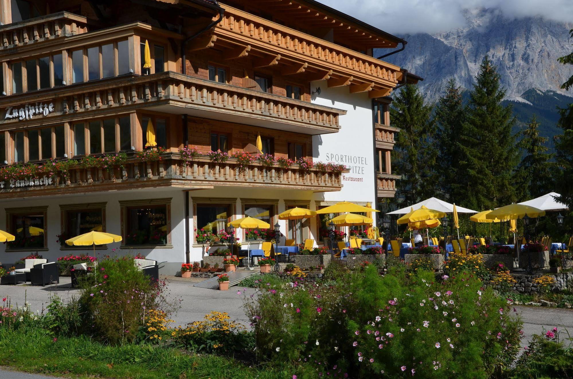 Sporthotel Zugspitze Lermoos Ngoại thất bức ảnh